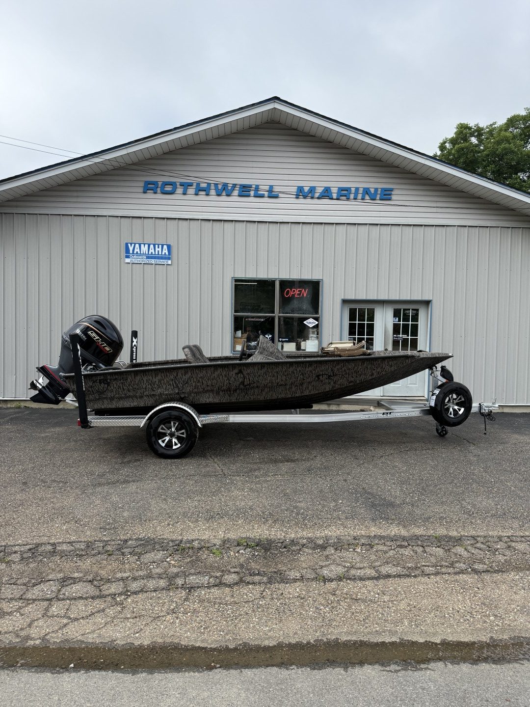 2026 Xpress H18C with Yamaha 115 SHO